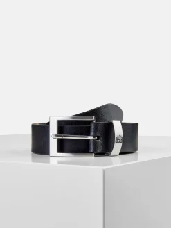 Riem met metalen elementen