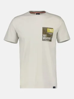 T-shirt met O-hals. Borstafdruk